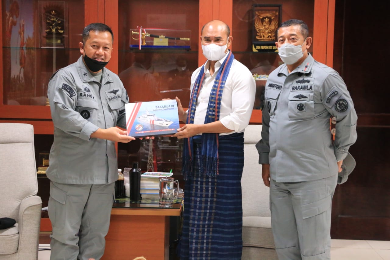 Sinergi pemerintah daerah dan Bakamla RI untuk optimalisasi pembangunan laut NTT Sinergi pemerintah daerah dan Bakamla RI untuk optimalisasi pembangunan laut NTT