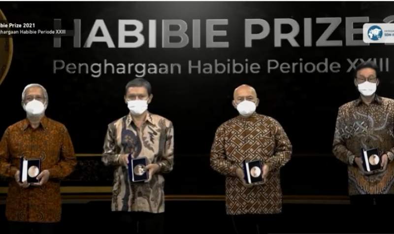 Habibie Prize 2021 dianugerahkan kepada empat ilmuwan Indonesia Habibie Prize 2021 dianugerahkan kepada empat ilmuwan Indonesia