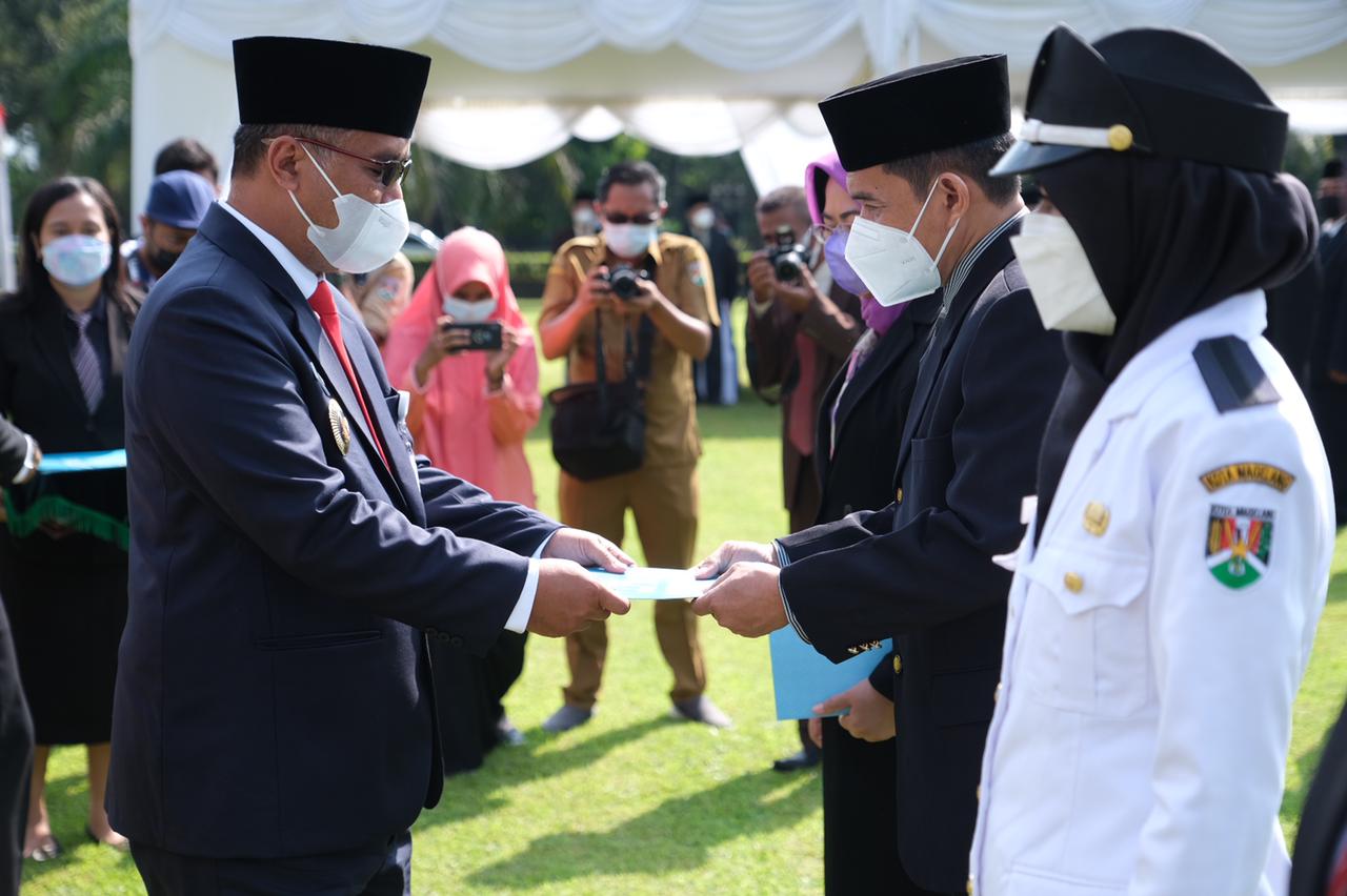 Dilantik, Bupati minta pejabat berikan kontribusi yang signifikan bagi Kota Magelang Dilantik, Bupati minta pejabat berikan kontribusi yang signifikan bagi Kota Magelang
