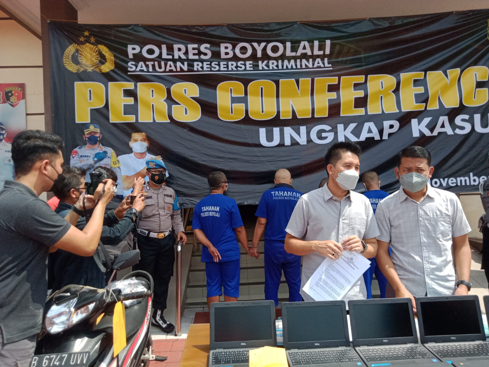 Sembilan tersangka curat, tiga di antaranya penadah diamankan petugas Sembilan tersangka curat, tiga di antaranya penadah diamankan petugas