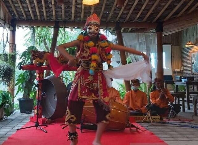 Tari Topeng Kaliwungu Lumajang jadi warisan budaya tak benda Tari Topeng Kaliwungu Lumajang jadi warisan budaya tak benda
