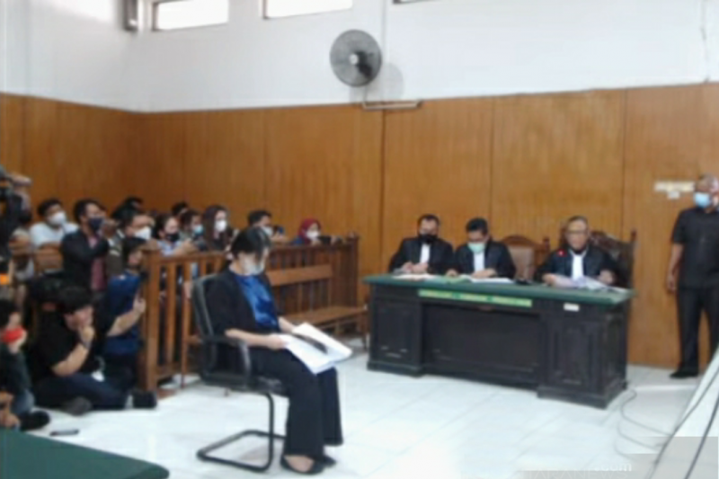 Jaksa tarik tuntutan satu tahun istri yang marahi suaminya