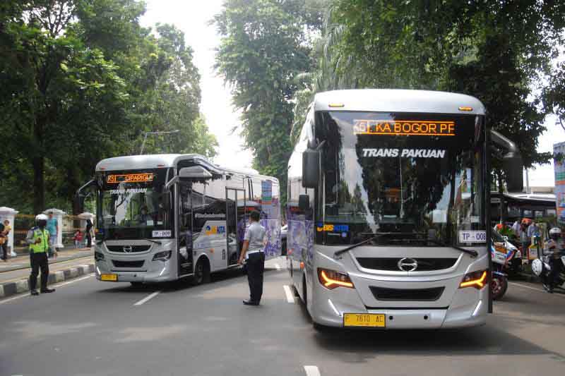 Uji Coba Biskita Trans Pakuan dapat sambutan baik dari warga Bogor Uji Coba Biskita Trans Pakuan dapat sambutan baik dari warga Bogor