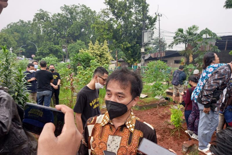 Roy Suryo berharap kecelakaan Vanessa Angel jadi pelajaran berharga