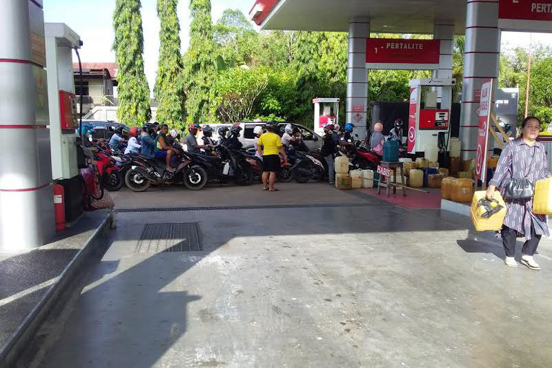 Anggota DPR minta SPBU ikuti SOP fasilitas layanan umum