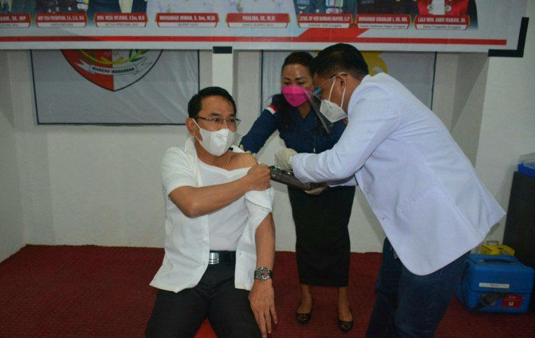 Satgas COVID-19 laporkan 85 juta warga terima vaksin COVID-19 lengkap Satgas COVID-19 laporkan 85 juta warga terima vaksin COVID-19 lengkap