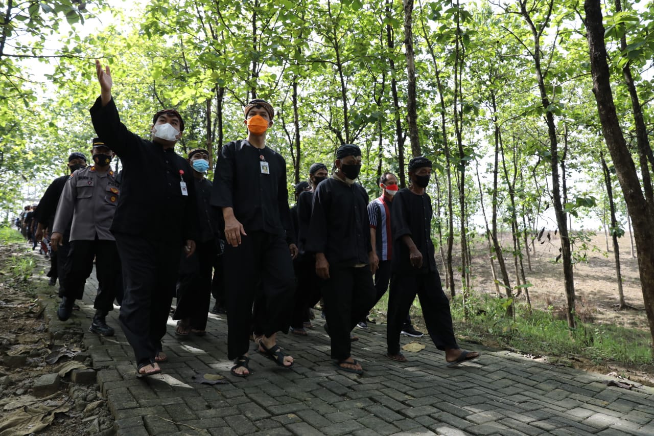 Gubernur Jateng silaturahmi ke Sedulur Sikep Samin untuk bangun akses air bersih