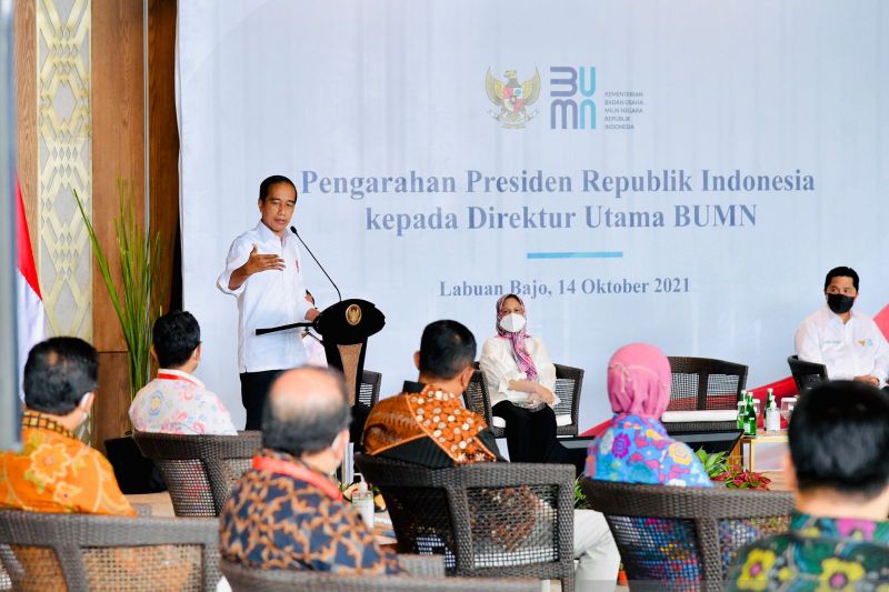 Presiden Jokowi minta BUMN bermitra dengan perusahaan global Presiden Jokowi minta BUMN bermitra dengan perusahaan global