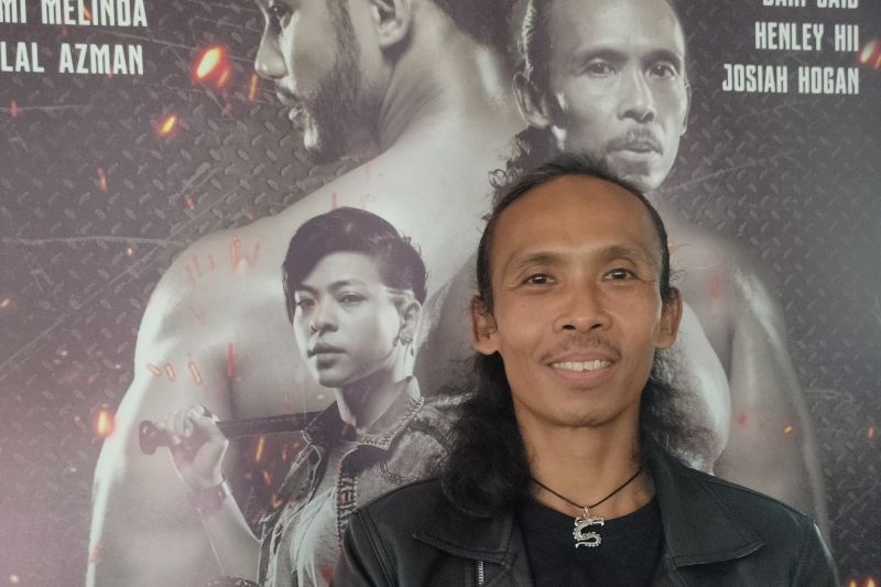 Yayan Ruhian adu akting dengan Bill Skarsgard dalam Boy Kills World Yayan Ruhian adu akting dengan Bill Skarsgard dalam Boy Kills World
