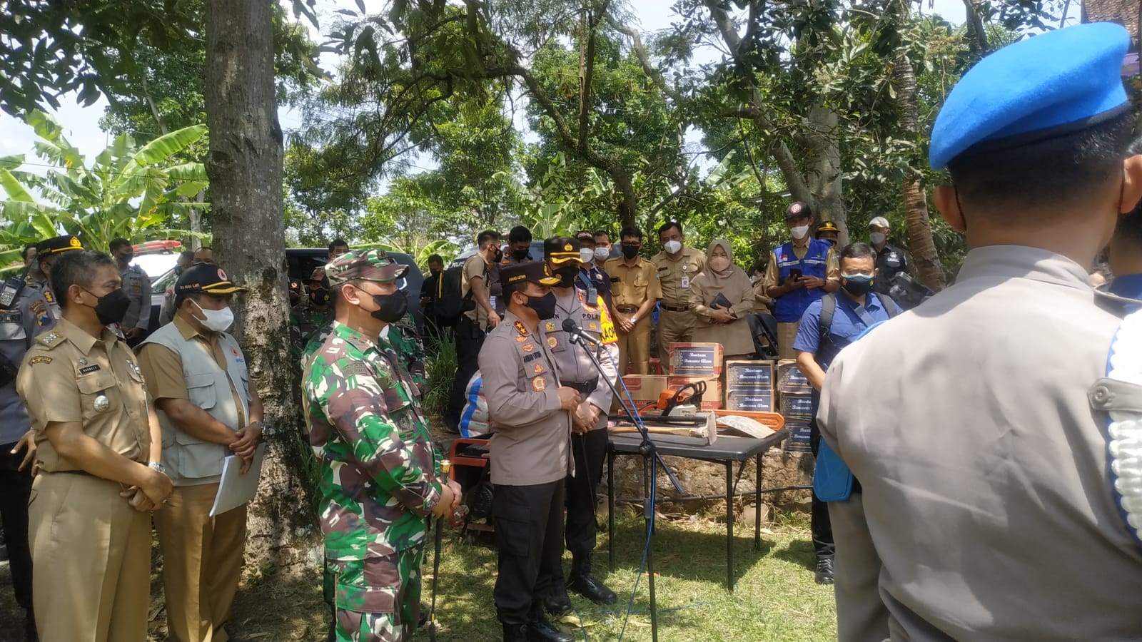 Gempa Semarang, 33 bangunan mulai retak