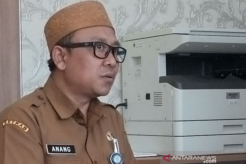 Bantuan biaya belajar Penajam belum dicairkan karena anggaran defisit