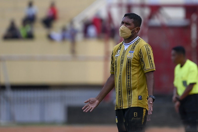 Tim sepak bola putra tuan rumah Papua kalahkan NTT 4-0