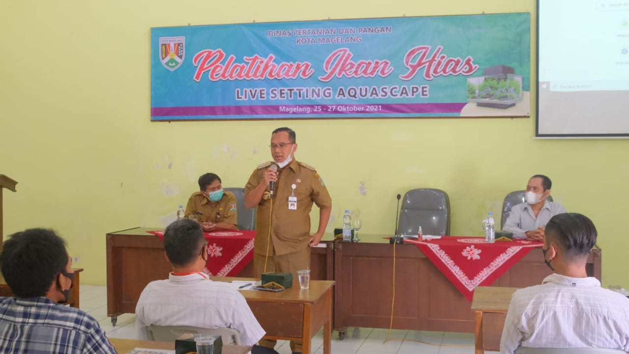 Pelatihan aquascape, asah keterampilan budidaya ikan hias di Kota Magelang Pelatihan aquascape, asah keterampilan budidaya ikan hias di Kota Magelang