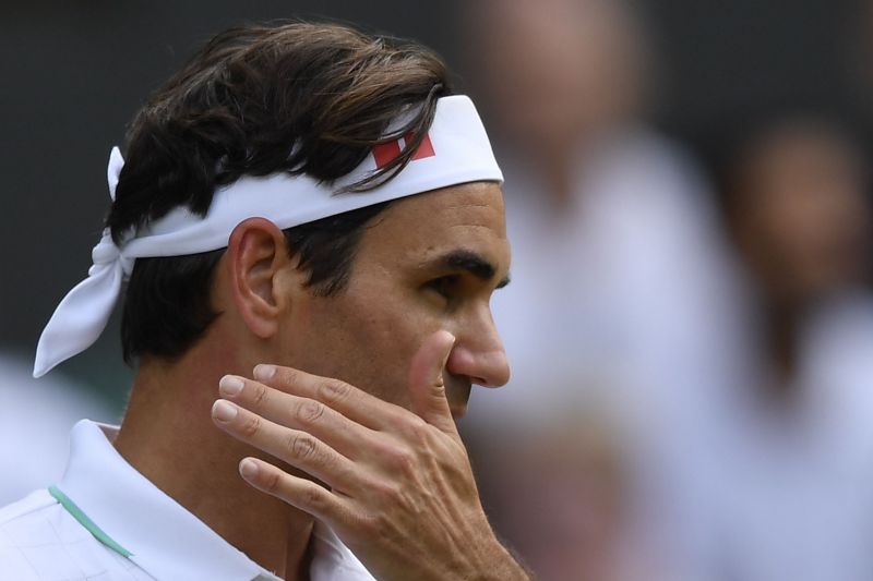 Federer turun peringkat lebih jauh karena cedera tak kunjung sembuh Federer turun peringkat lebih jauh karena cedera tak kunjung sembuh