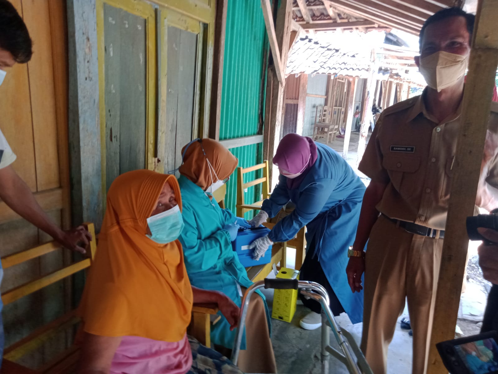 170 lansia di Boyolali utara dapat layanan homecare vaksin 170 lansia di Boyolali utara dapat layanan homecare vaksin
