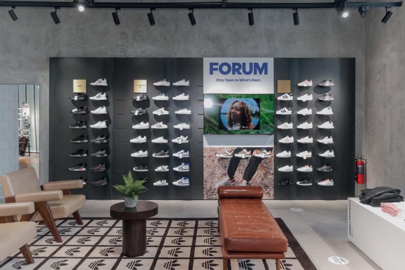 Toko terbesar adidas buka di Indonesia Toko terbesar adidas buka di Indonesia