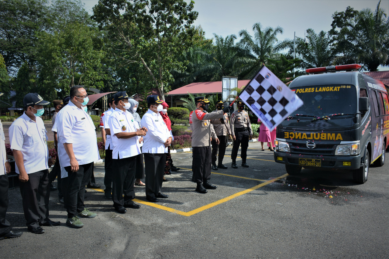 Kapolres Langkat bentuk batalyon vaksinator dan launching mobil gerai vaksinasi keliling Kapolres Langkat bentuk batalyon vaksinator dan launching mobil gerai vaksinasi keliling