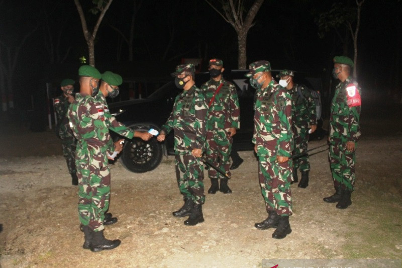Pangdam V/Brawijaya kunjungi Satgas Pamtas 512 di perbatasan