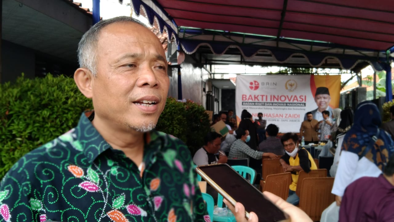 Peduli puluhan kafe kopi di Majalengka, BRIN hibahkan mesin roasting kopi