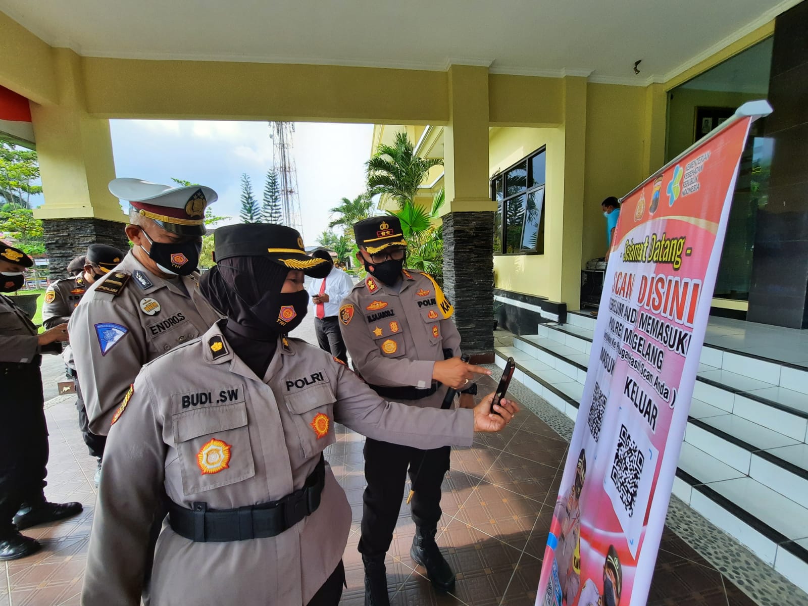 Masuk ke Polres Magelang wajib scan barcode