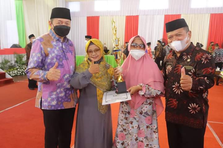 Gadis berkebutuhan khusus sabet gelar di MTQ ke-51 Kabupaten Majalengka Gadis berkebutuhan khusus sabet gelar di MTQ ke-51 Kabupaten Majalengka