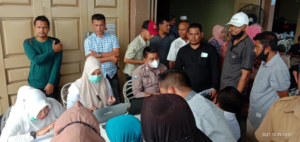 Minat warga Tanah Luas Aceh Utara ikut vaksinasi Covid 19 meningkat Minat warga Tanah Luas Aceh Utara ikut vaksinasi Covid 19 meningkat