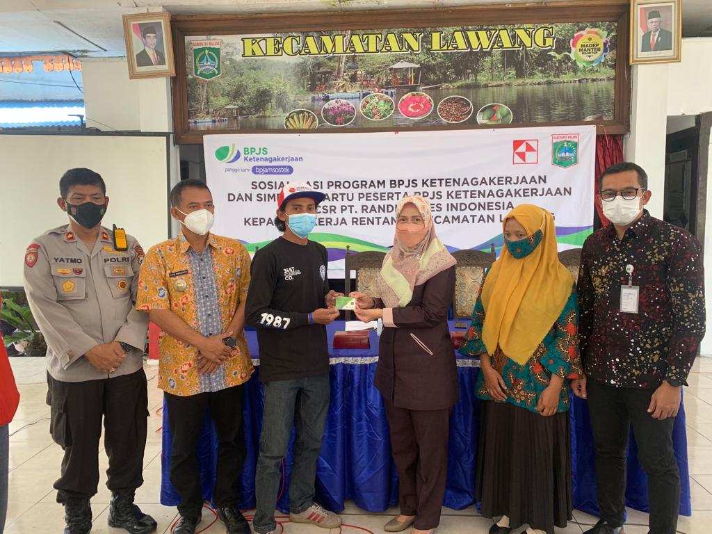 1.000 pekerja rentan di Kecamatan Lawang, Malang dapat jaminan 1.000 pekerja rentan di Kecamatan Lawang, Malang dapat jaminan