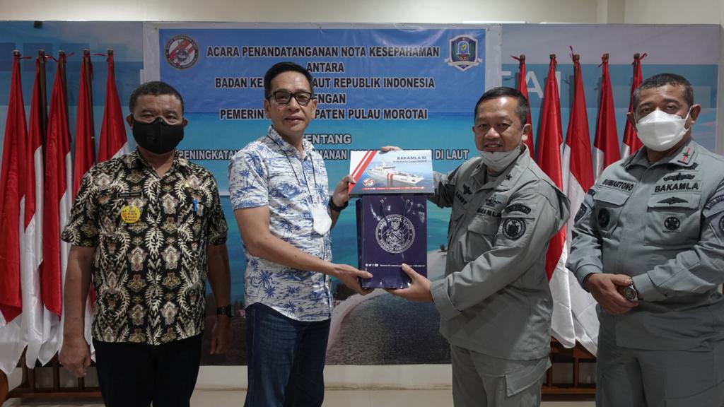 Amankan perbatasan Perairan Filipina, Bakamla RI MoU dengan Pemkab Pulau Morotai Amankan perbatasan Perairan Filipina, Bakamla RI MoU dengan Pemkab Pulau Morotai