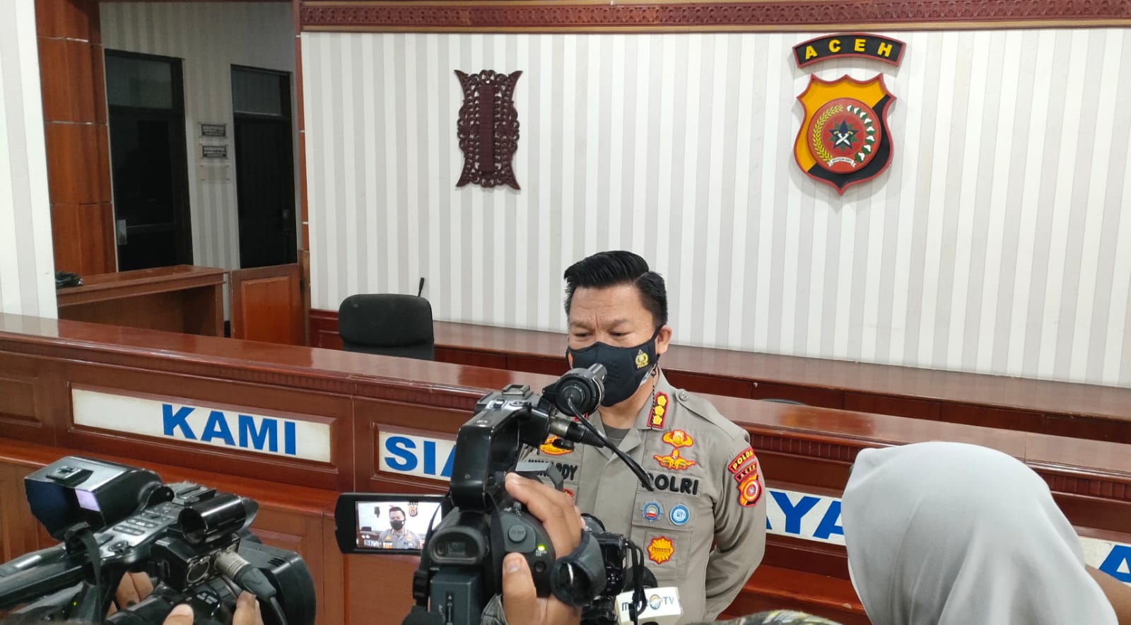 Polda Aceh dan BPP HIPMI siapkan 10 paket umrah dalam Vaksinasi Hari Pahlawan Polda Aceh dan BPP HIPMI siapkan 10 paket umrah dalam Vaksinasi Hari Pahlawan