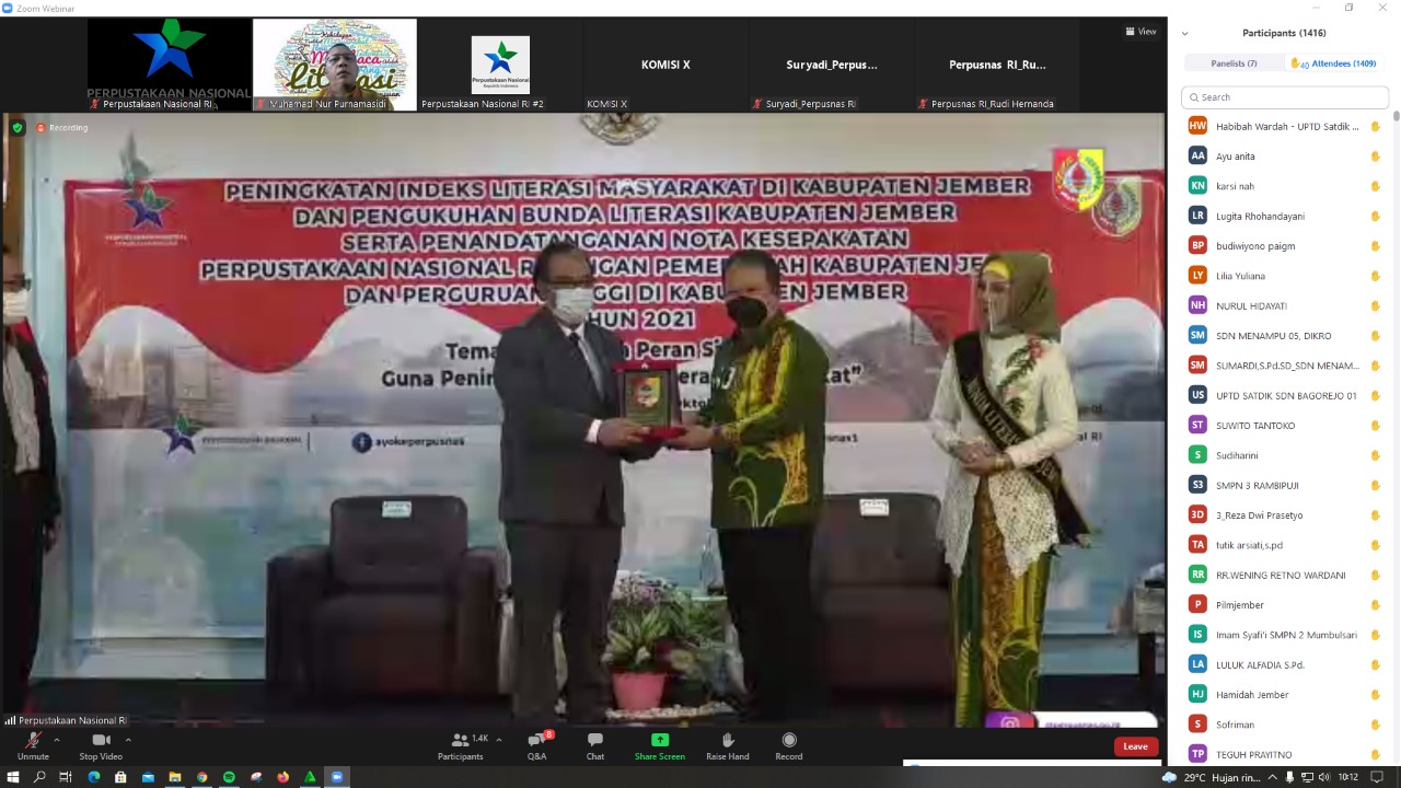 Pertumbuhan literasi bukan tanggung jawab satu pihak Pertumbuhan literasi bukan tanggung jawab satu pihak