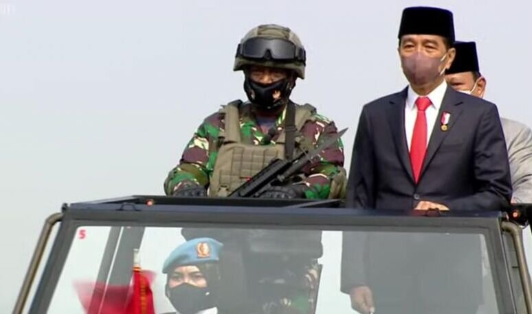 Presiden Jokowi tetapkan 3.103 orang komponen cadangan TNI Presiden Jokowi tetapkan 3.103 orang komponen cadangan TNI