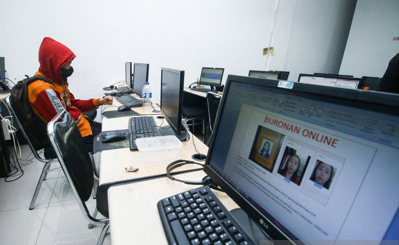 Cara membedakan pinjol legal dan ilegal