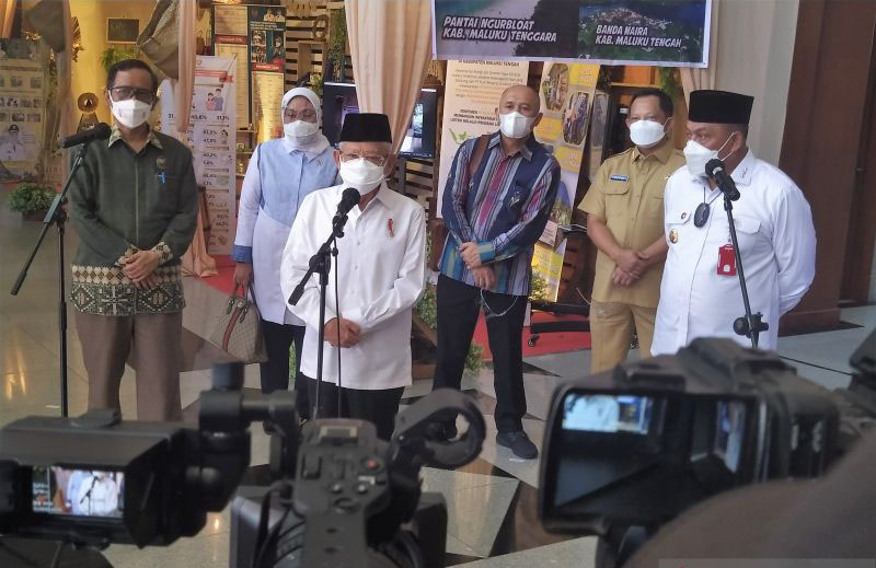 Wapres kaget singkong beracun jadi makanan khas di Maluku Tenggara Wapres kaget singkong beracun jadi makanan khas di Maluku Tenggara