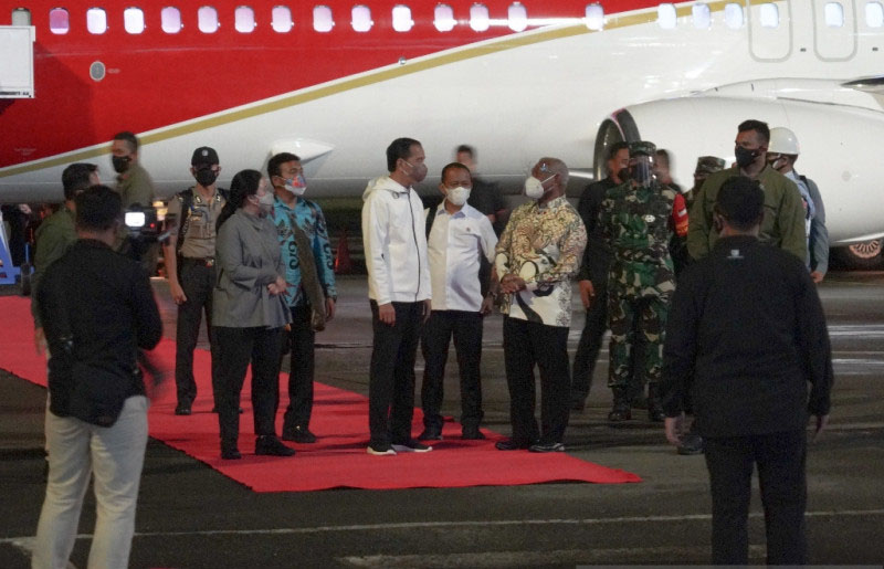 Presiden Joko Widodo akan tanam jagung dan tinjau vaksinasi di Sorong Presiden Joko Widodo akan tanam jagung dan tinjau vaksinasi di Sorong