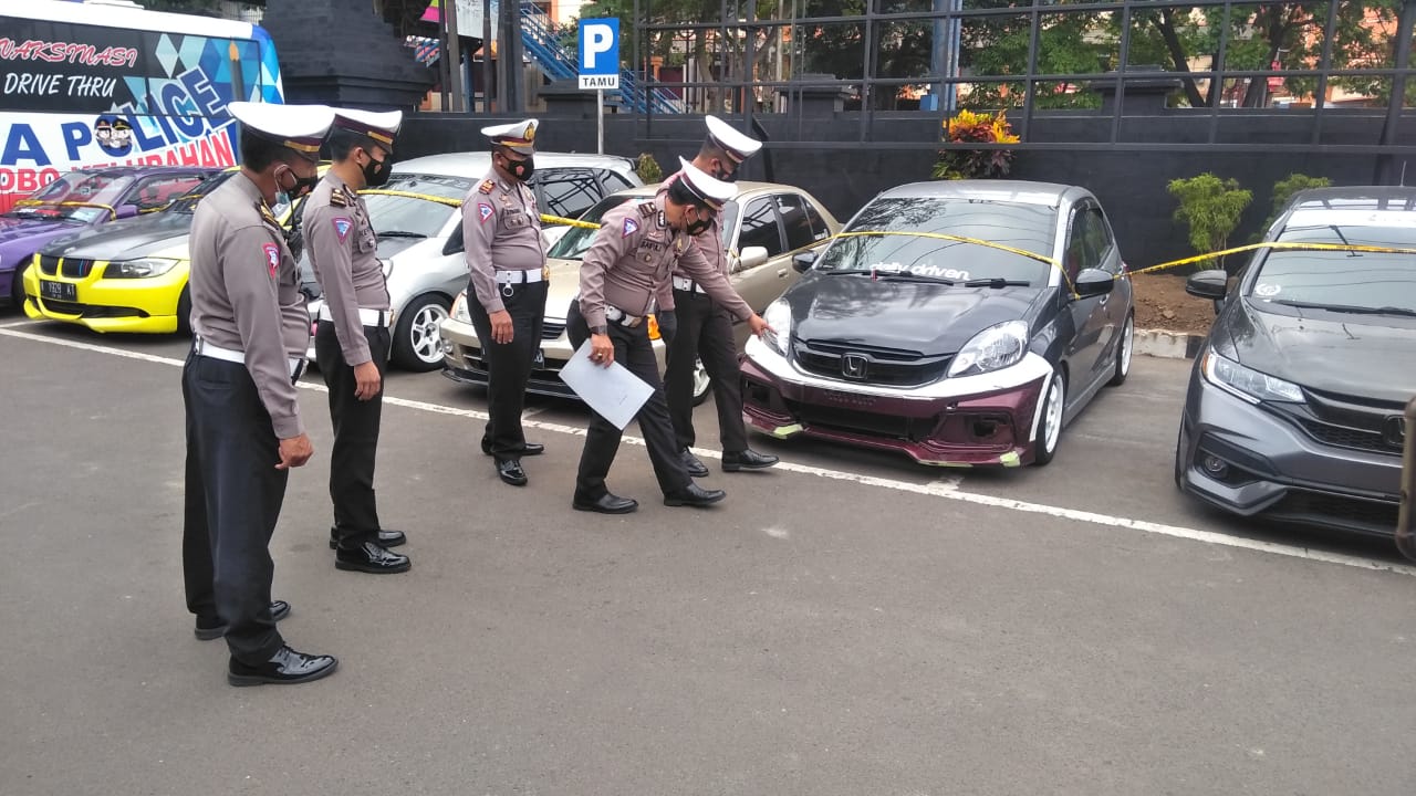 Lakukan balap liar 68 kendaraan terjaring petugas Lakukan balap liar 68 kendaraan terjaring petugas