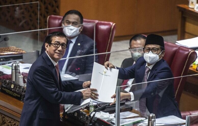 Pemerintah naikkan tarif PPN jadi 11 persen mulai April 2022 Pemerintah naikkan tarif PPN jadi 11 persen mulai April 2022