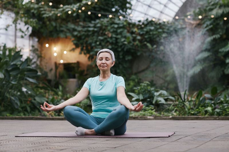 Mengenal toxic positivity dari sudut pandang mindfulness Mengenal toxic positivity dari sudut pandang mindfulness