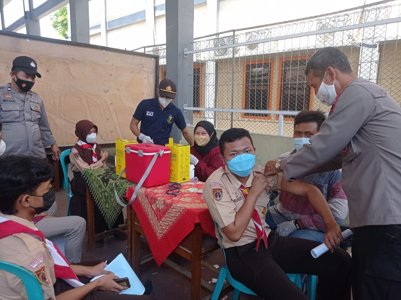 Gandeng Polres Rembang, Ika Smada 96 selenggarakan vaksinasi massal