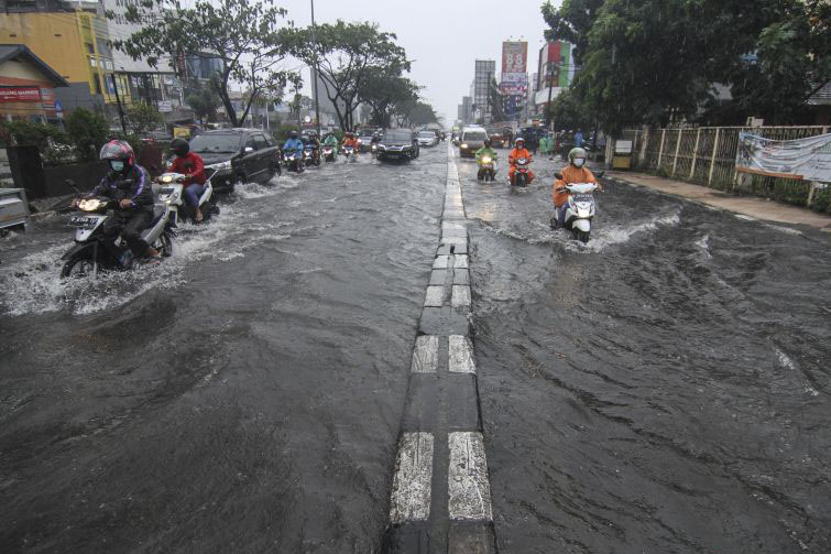 BMKG minta masyarakat antisipasi dampak buruk bibit Siklon Tropis 92W BMKG minta masyarakat antisipasi dampak buruk bibit Siklon Tropis 92W