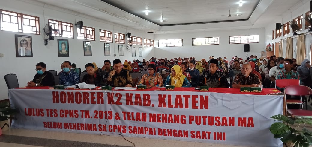 Nasib kian tak jelas, ratusan Honorer K2 Klaten minta tolong ke Jokowi Nasib kian tak jelas, ratusan Honorer K2 Klaten minta tolong ke Jokowi