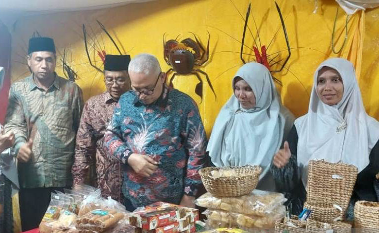 Pemkab Aceh Barat promosikan hasil UMKM melalui Pameran TTG Aceh 2022