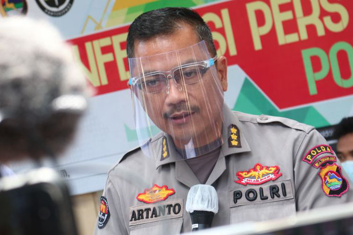 Paminal Polda NTB periksa Briptu MAR tersangka kasus peredaran narkoba Paminal Polda NTB periksa Briptu MAR tersangka kasus peredaran narkoba