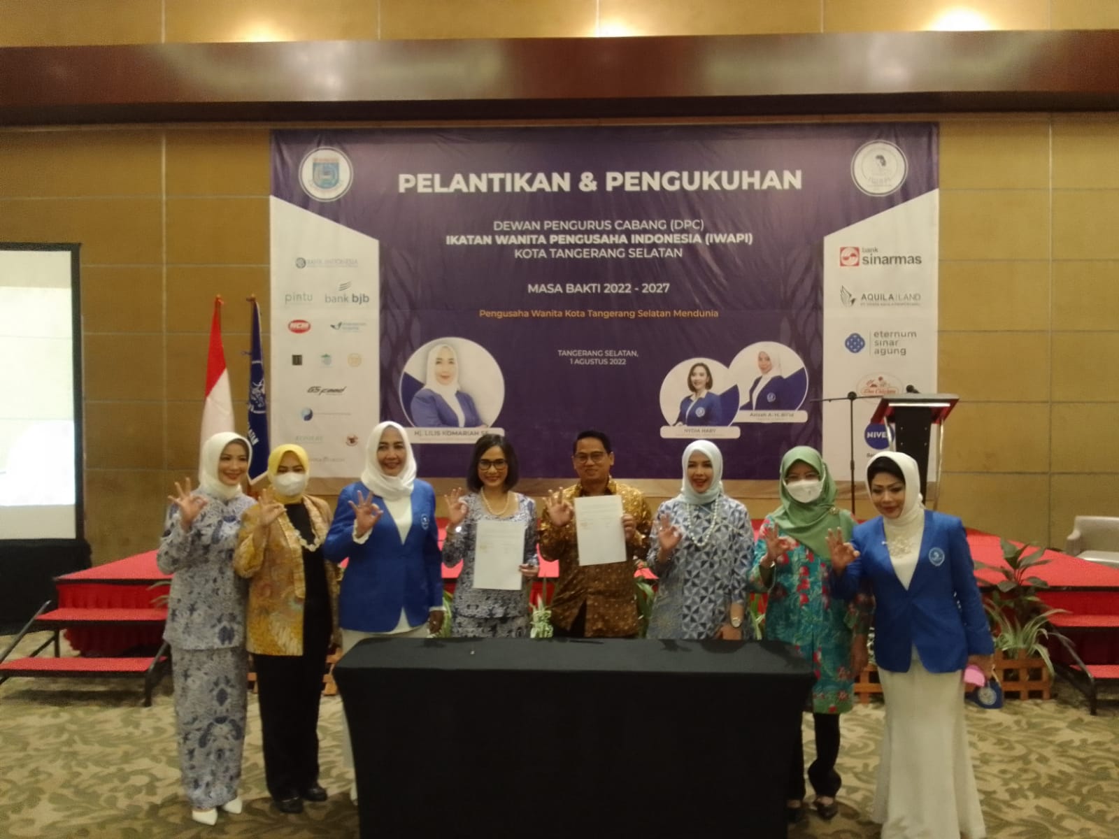 IWAPI DPC Tangsel - Oke Oce teken MoU penciptaan lapangan kerja 