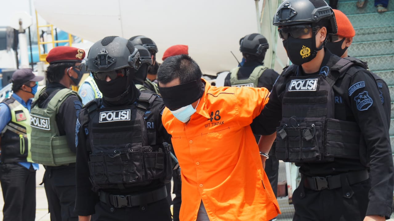 Densus 88 tangkap koordinator teroris wilayah Aceh Densus 88 tangkap koordinator teroris wilayah Aceh
