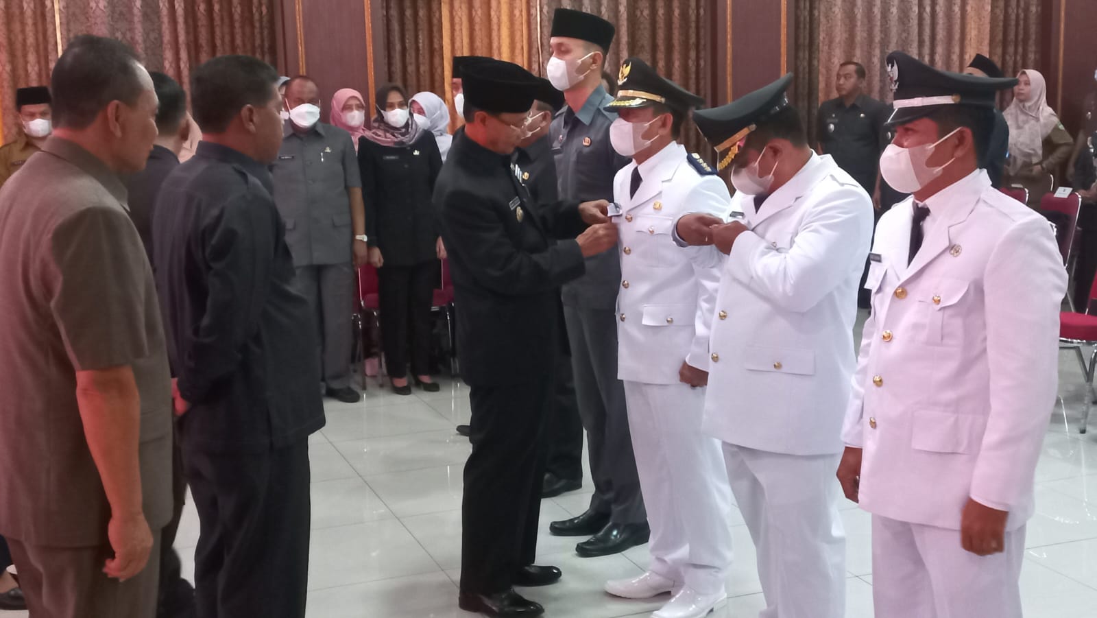 71 PNS di lingkungan Pemkab Majalengka dimutasi 71 PNS di lingkungan Pemkab Majalengka dimutasi