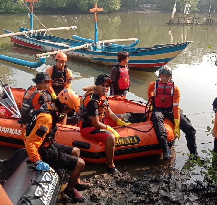 Dua hari hilang, pemancing asal Kebon Jeruk ditemukan meninggal dunia Dua hari hilang, pemancing asal Kebon Jeruk ditemukan meninggal dunia