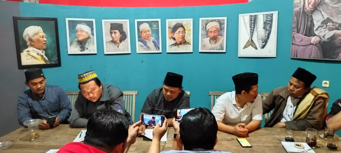 Ikatan alumni ponpes se Kabupaten Kediri tuntut permintaan maaf Ketum PPP