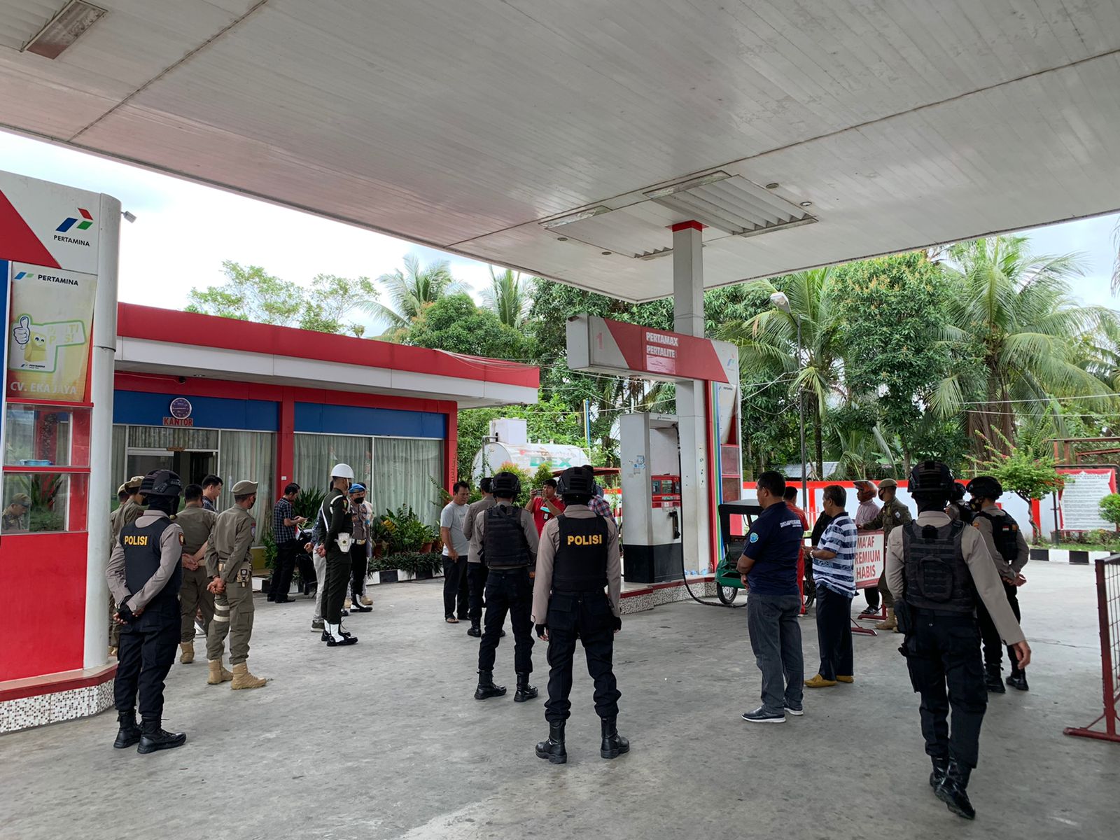 Polisi selidiki kasus dugaan penimbunan BBM bersubsidi di Aceh Tenggara Polisi selidiki kasus dugaan penimbunan BBM bersubsidi di Aceh Tenggara