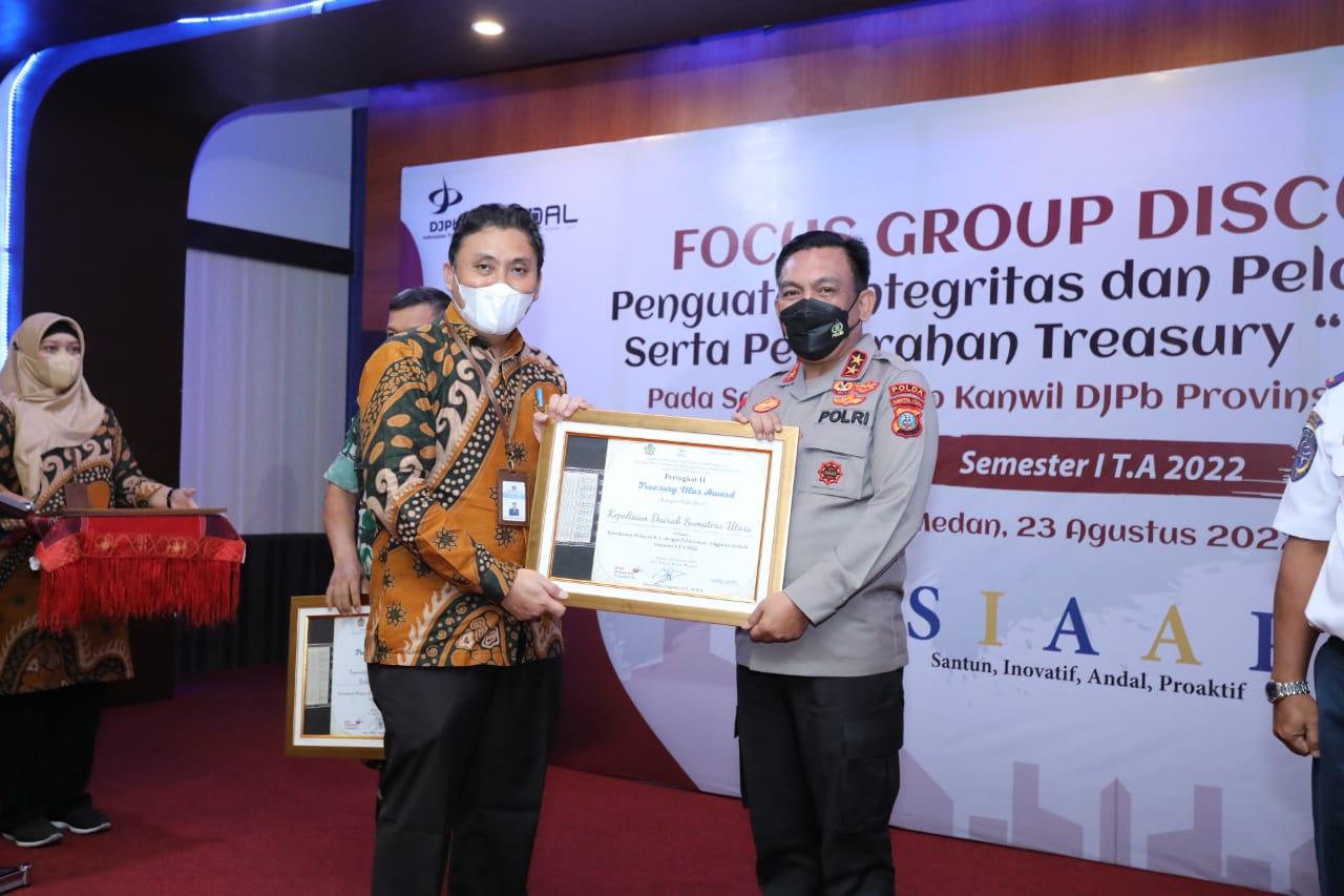 Kapolda Sumut terima penghargaan polda terbaik dalam pengelolaan anggaran