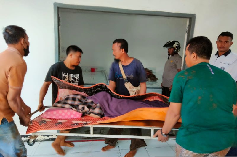 Dua warga meninggal dan dua rumah rusak akibat tanah longsor di Sorong Dua warga meninggal dan dua rumah rusak akibat tanah longsor di Sorong